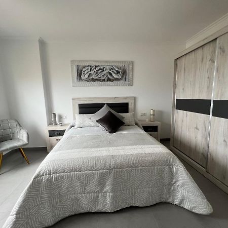 Apartamentos Maria De Lucia-Piso 2º Arou 외부 사진