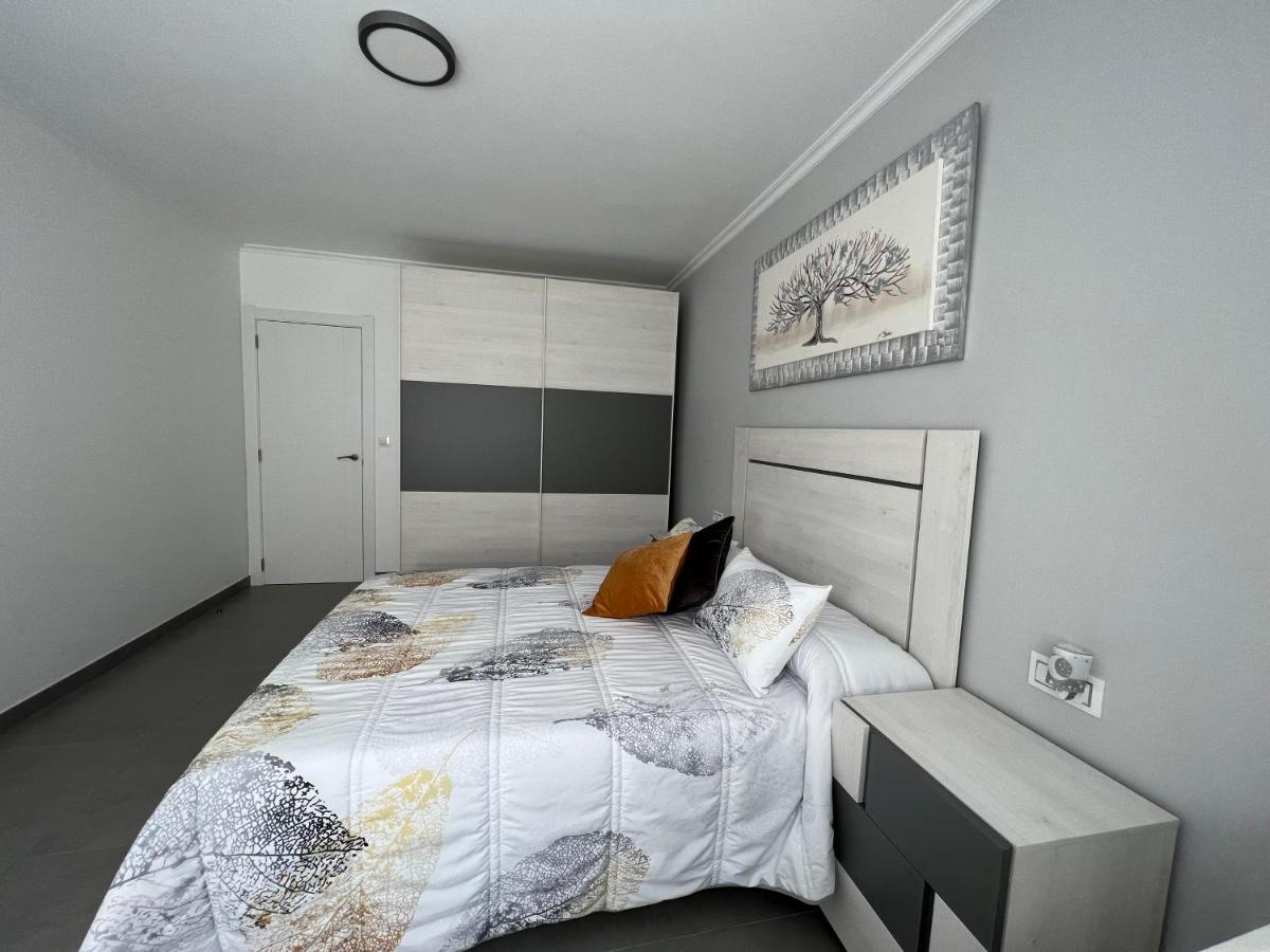 Apartamentos Maria De Lucia-Piso 2º Arou 외부 사진