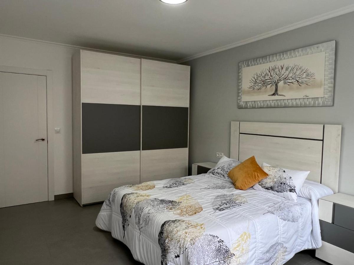 Apartamentos Maria De Lucia-Piso 2º Arou 외부 사진