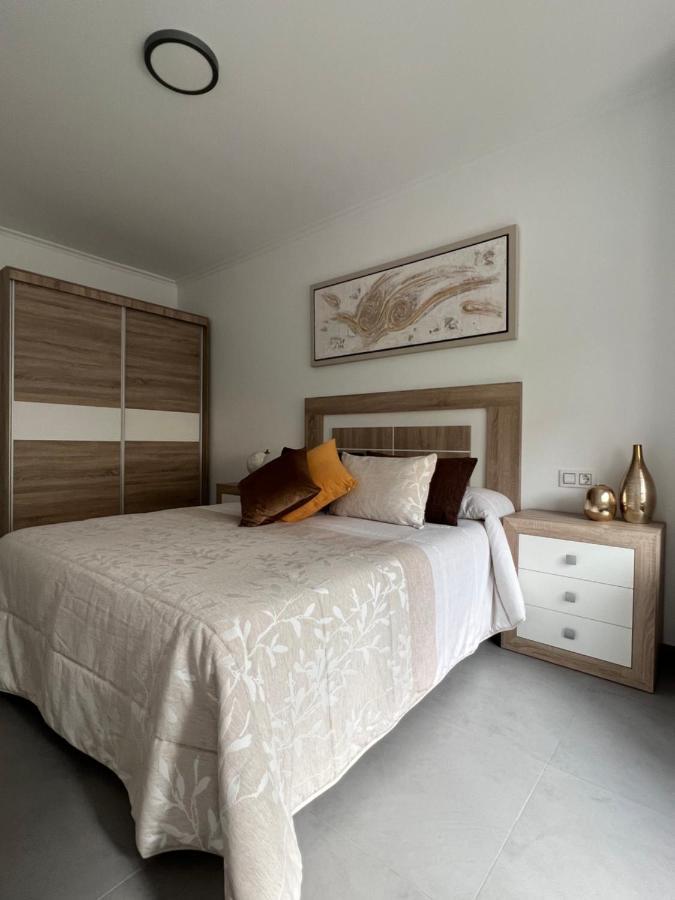 Apartamentos Maria De Lucia-Piso 2º Arou 외부 사진