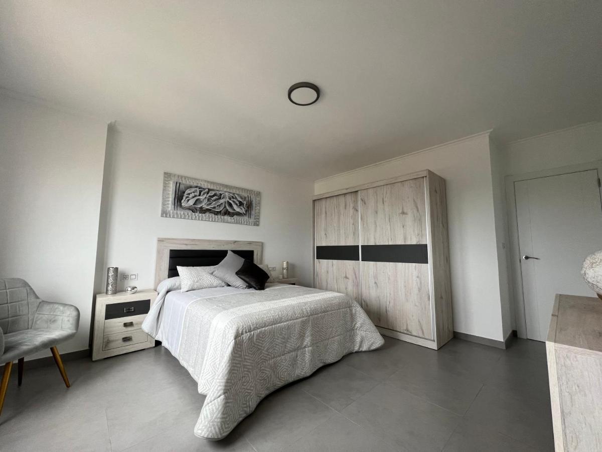 Apartamentos Maria De Lucia-Piso 2º Arou 외부 사진
