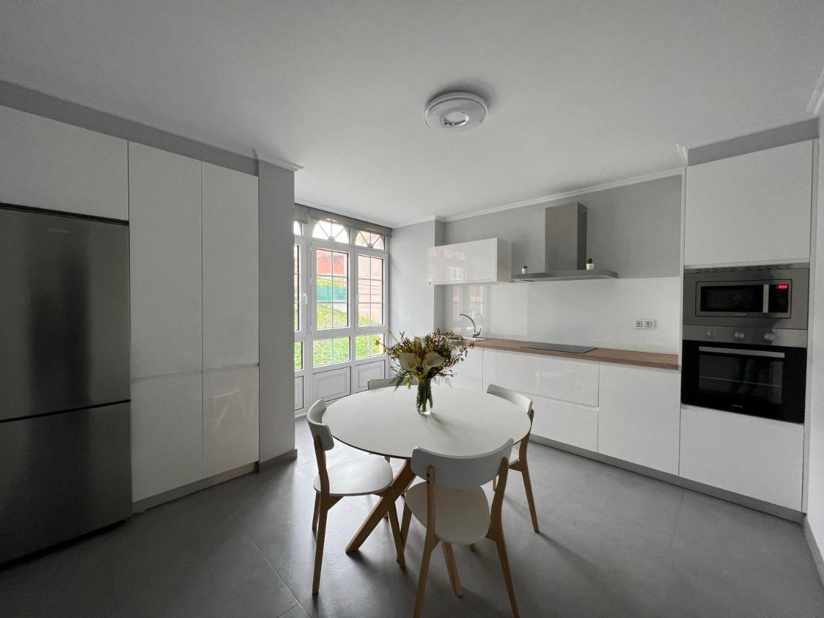 Apartamentos Maria De Lucia-Piso 2º Arou 외부 사진